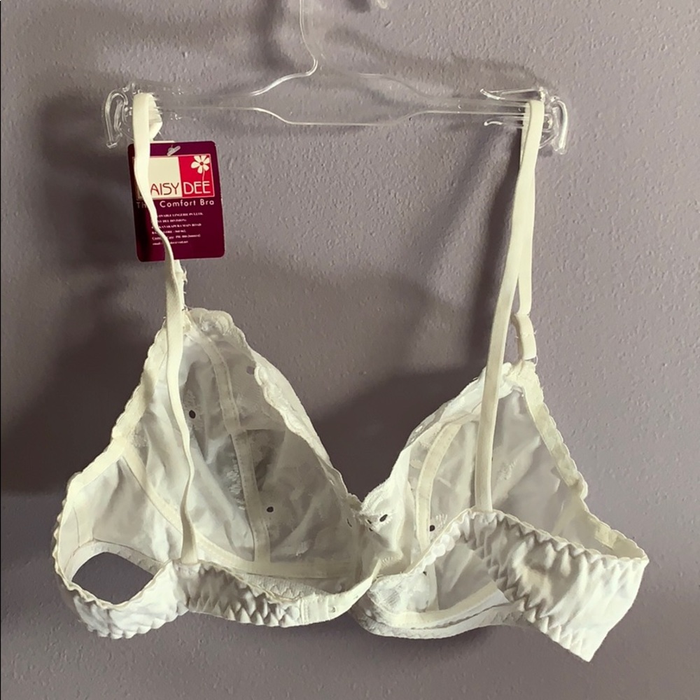 Never been worn before white bralette - Picture 3 of 3